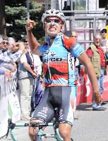 Tarvisio incorona l'australiano Lane mentre Matteo Busato sfila la maglia a Graziato